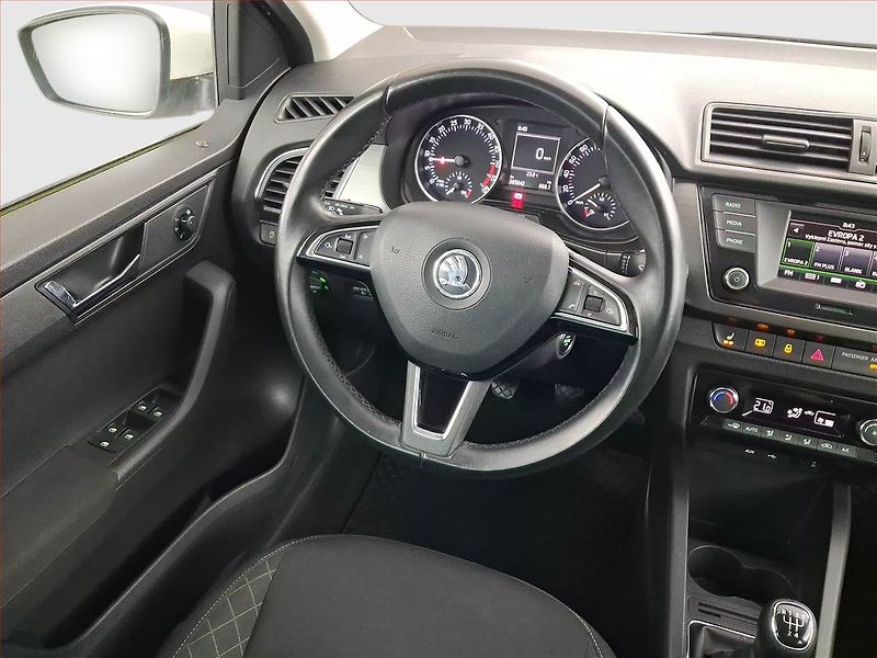 Škoda Fabia (2016) Style 1.4 TDI, Tempomat - fotka 7 z 17