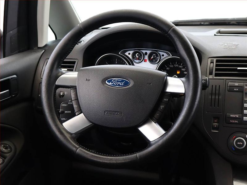 Ford C-MAX (2008) 1.6 TDCi, po STK, rezervace - fotka 11 z 13