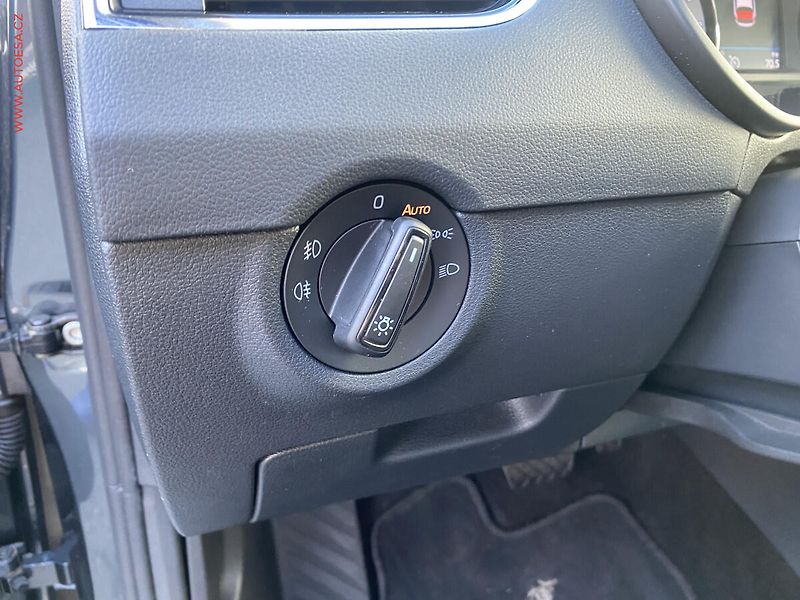 Škoda Octavia (2018) 2.0 TDi 4x4, 1.maj,ČR, Style - fotka 17 z 19