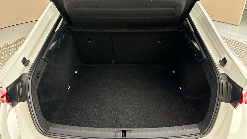 Škoda Octavia 2.0 TDI Active - fotka 17 z 24