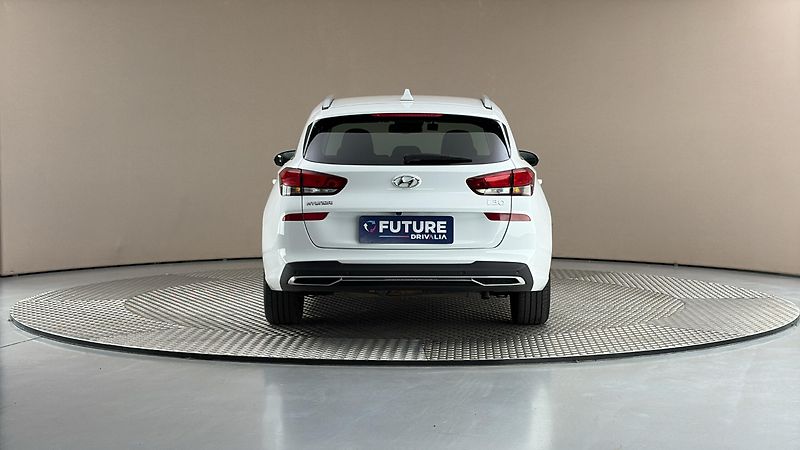 Hyundai i30 1.0 T-GDI Smart Kombi - fotka 5 z 28