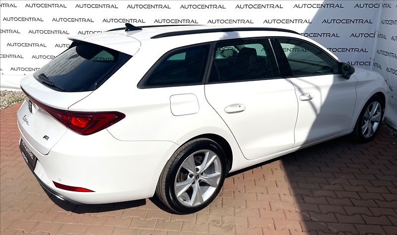 Seat Leon 2,0 TDi,FR,110kW,DSG,1.maj.,ČR - fotka 4 z 24