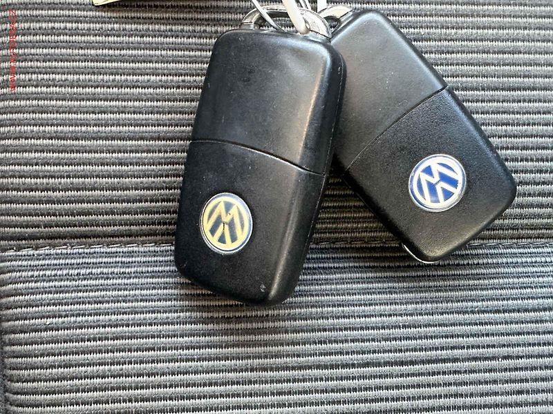 Volkswagen Touran (2009) 1.9TDi, AC, temp - fotka 16 z 16
