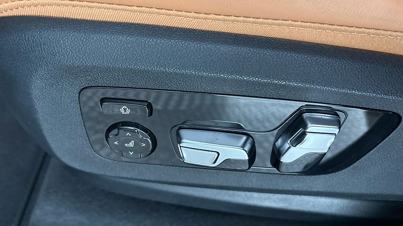 BMW X5 40d AUT xDrive M-paket - fotka 21 z 29