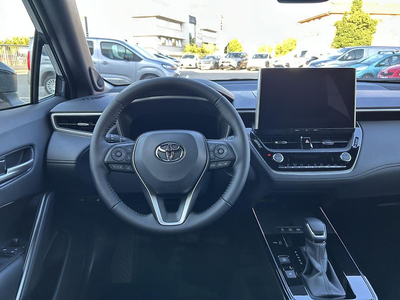 Toyota Corolla Cross (2025) NEW EXECUTIVE 2,0 HEV 4X4 - fotka 5 z 14