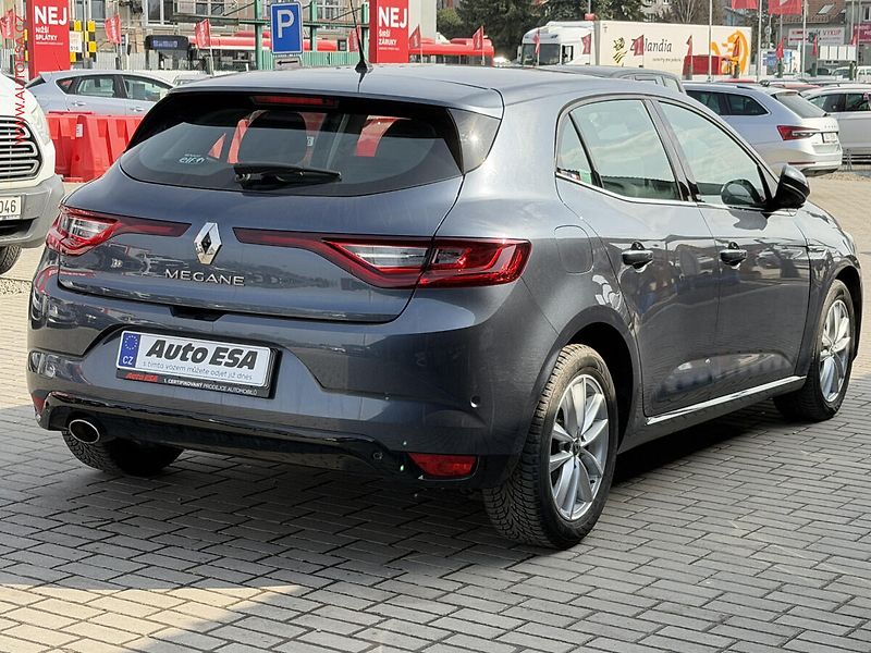 Renault Mégane (2018) 1.6 SCe, ČR, navi, autoAC - fotka 6 z 17