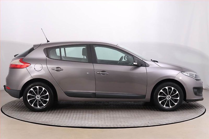 Renault Mégane (2014) 1.5 dCi, Serv.kniha, Tažné - fotka 6 z 17