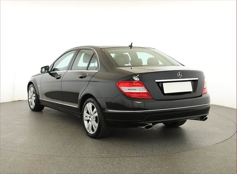 Mercedes-Benz Třídy C (2009) Avantgarde C 230 , Automat - fotka 4 z 15