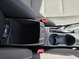 Toyota Auris 1,6 97 KW Automat kamera navi - náhled 30