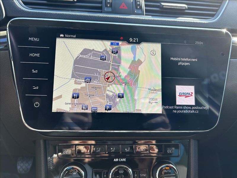 Škoda Superb 2,0 TDi 4x4  L&K DPH WEBASTO - fotka 21 z 50