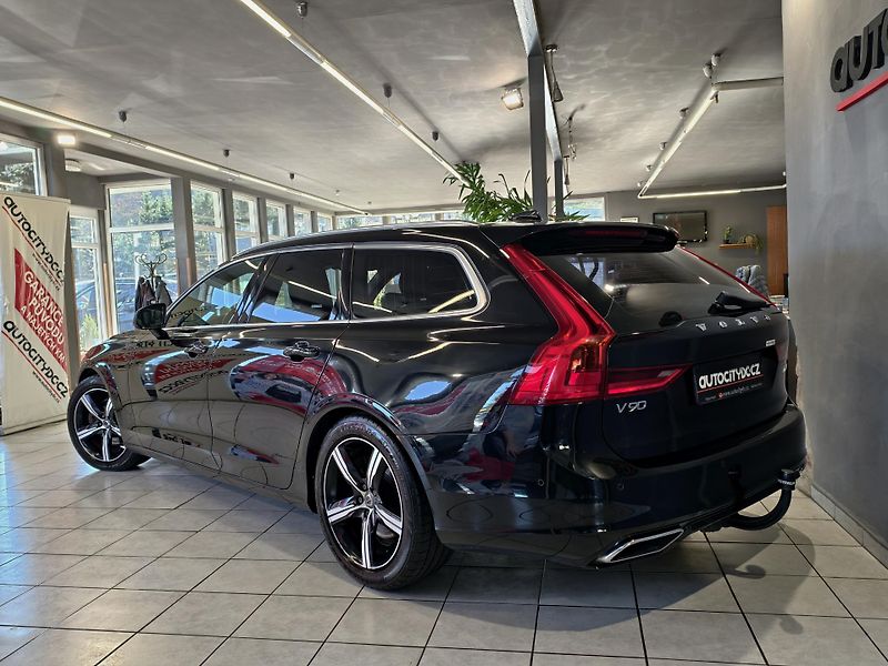 Volvo V90 2.0 D4 140kW A/T R-DESIGN, DPH - fotka 25 z 25