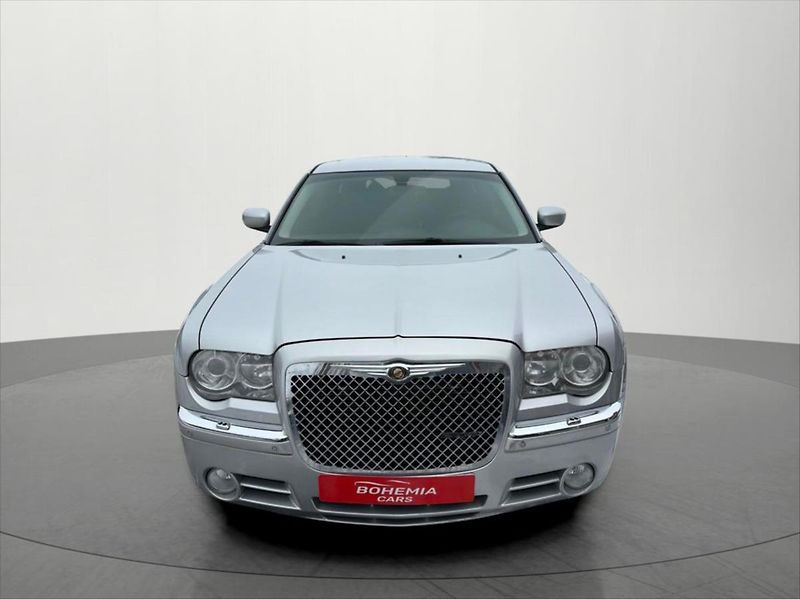 Chrysler 300C 3,0 160 KW SRT PACK - fotka 2 z 33