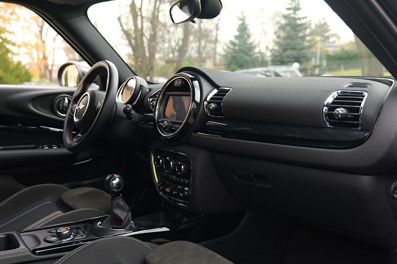 Mini Clubman 100 kW JCW paket LED Navi - fotka 18 z 40