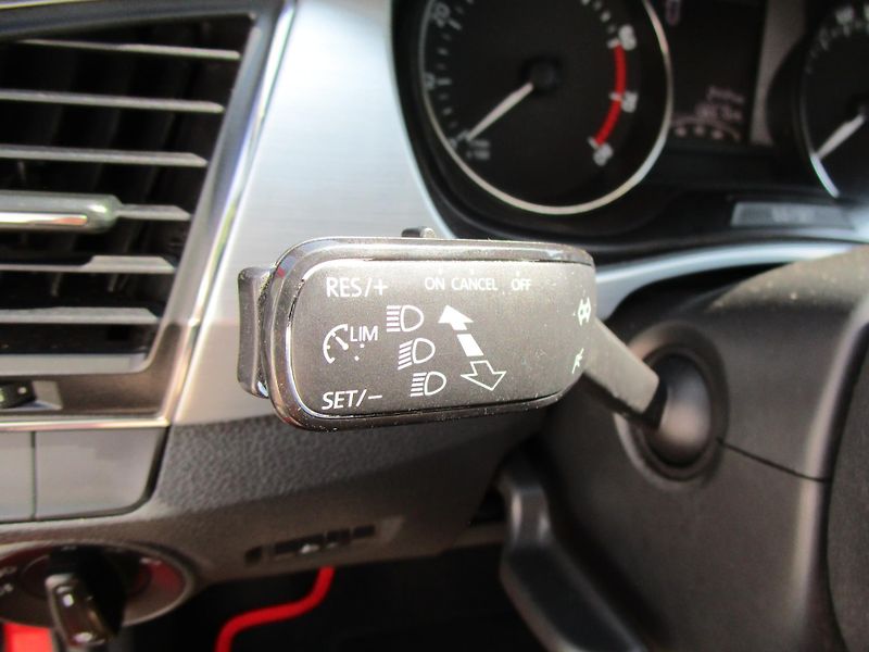 Škoda Fabia 1,2 - 66KW - KOUPENA V ČR - fotka 11 z 14