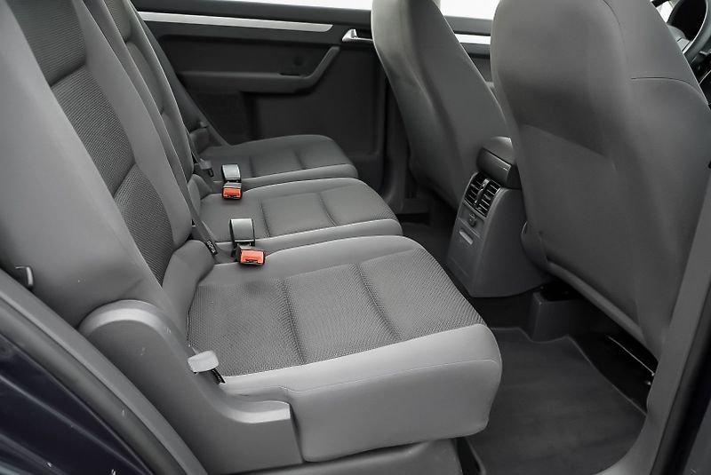 Volkswagen Touran (2014) - fotka 15 z 28