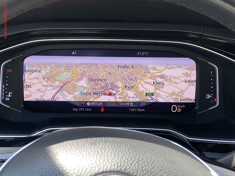 Volkswagen Polo (2018) 1.0 TSi, Highline, navi, - fotka 17 z 19