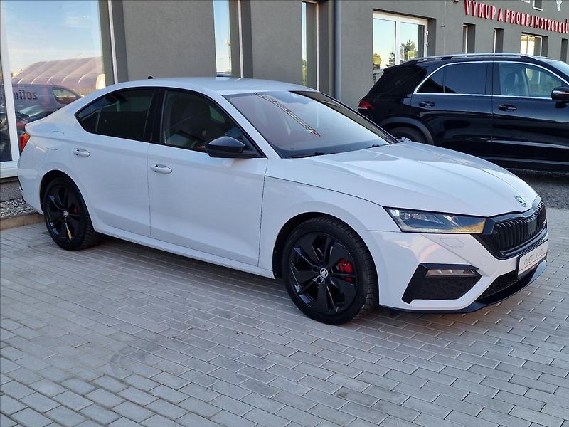 Škoda Octavia 2.0 TDI 147kW DSG 4x4 RS,1Maj - fotka 2 z 50