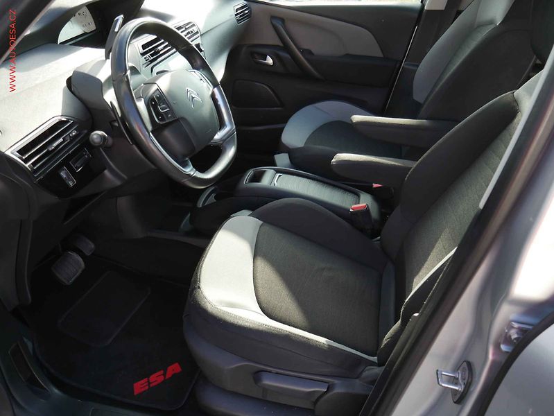 Citroën C4 Picasso (2016) 1.6HDi, AT, navi, park.asist - fotka 9 z 18