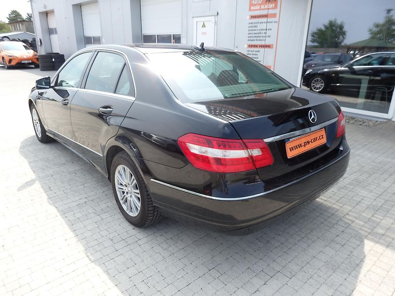 Mercedes-Benz Třídy E 220 CDI 8x AIRBAG, KLIMA - fotka 5 z 16