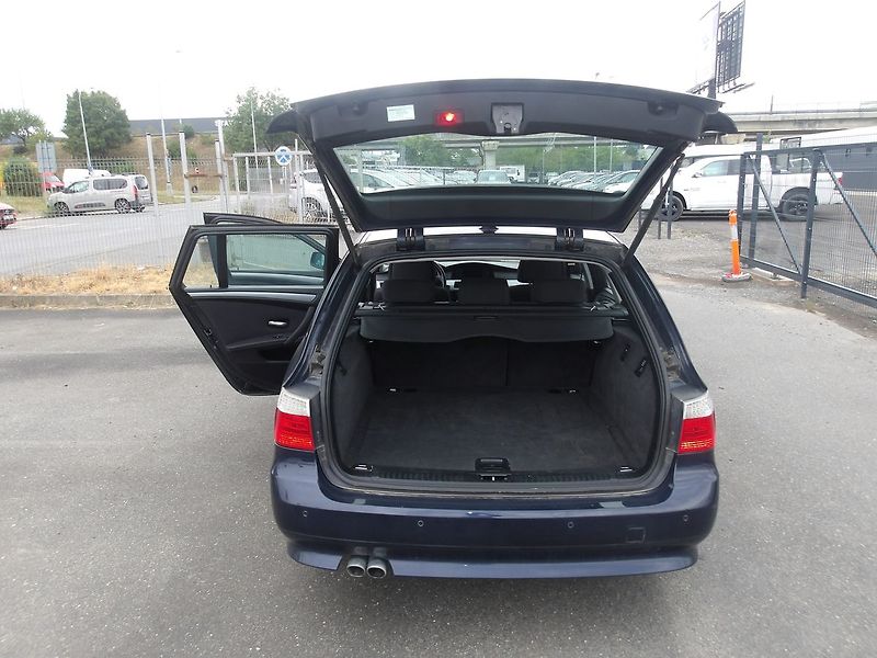 BMW Řada 5 530d PĚKNÝ !!! SERV.KNIHA ! - fotka 12 z 37