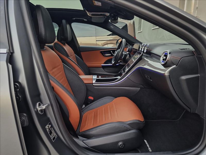 Mercedes-Benz Třídy C C300 AMG 4MATIC,ČR,1.Majitel - fotka 14 z 48