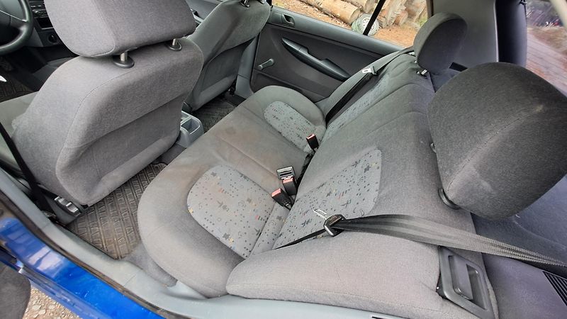 Škoda Fabia 1.4 MPI Classic - fotka 13 z 26