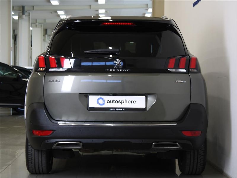 Peugeot 5008 1,6 PT 133kW 8AT GT-line 7míst - fotka 4 z 27