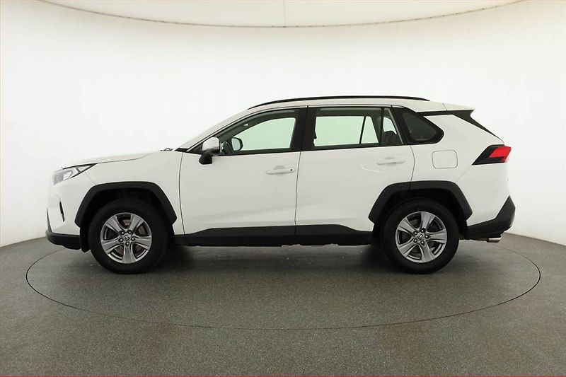 Toyota RAV4 (2022) 2.5 Hybrid - fotka 3 z 19