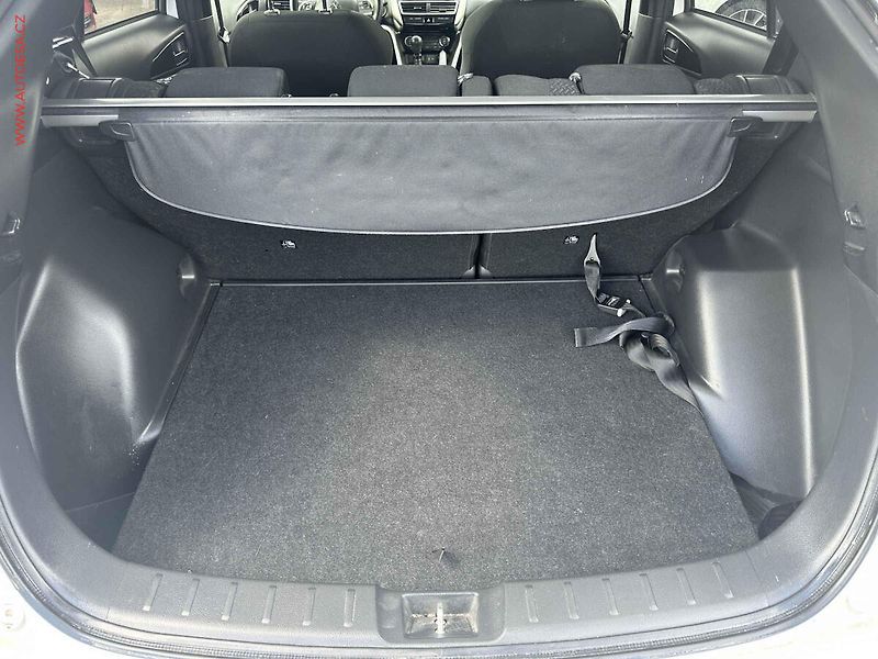 Mitsubishi Eclipse Cross (2019) 1.5 T-MIVEC, AC, tempo - fotka 7 z 15