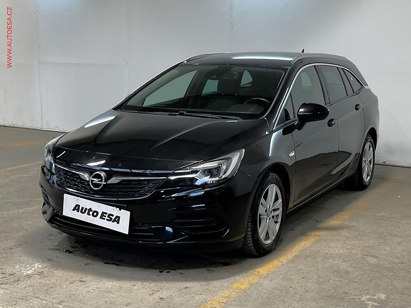 Opel Astra (2020) 1.5 CDTi, Elegance, LED, navi - fotka 3 z 17
