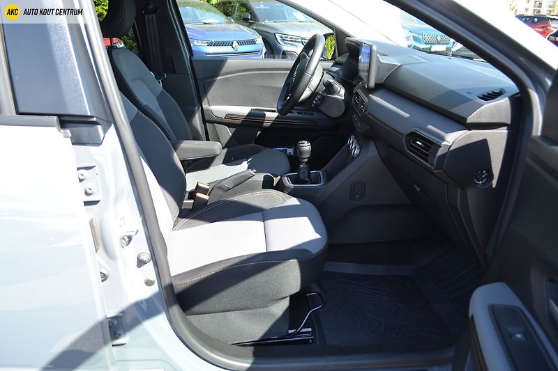 Dacia Jogger Extreme TCe 110 5míst - fotka 11 z 45