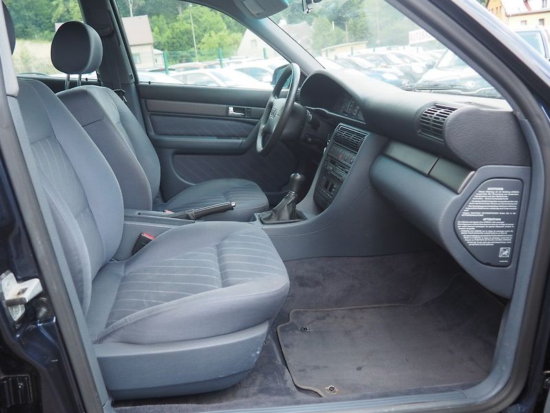 Audi A6 (1996) 1.9 TDi - fotka 18 z 34