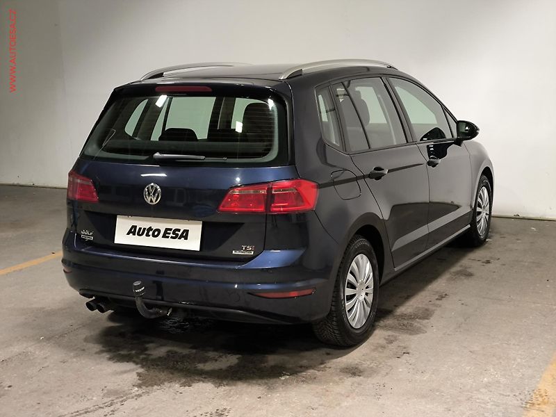 Volkswagen Golf Sportsvan (2015) 1.4 TSi, ČR, Comfortline, AC - fotka 6 z 17