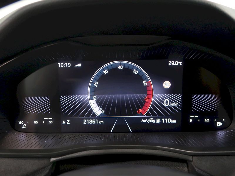 Škoda Kamiq (2025) TOP SELECTION 1.0TSI 85KW - fotka 18 z 41