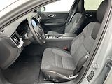 Volvo V60 2.0 B4 Core - náhled 11