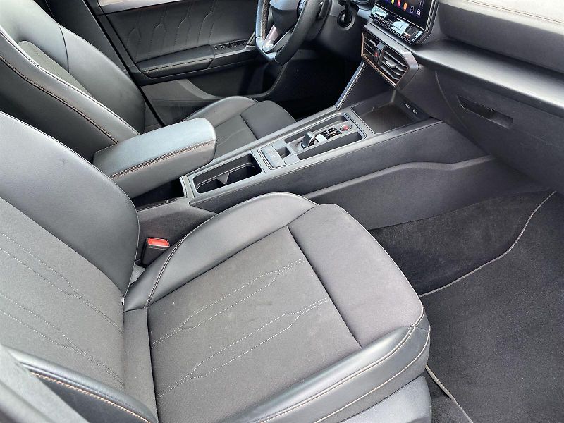 Cupra Formentor (2024) 1.5 TSI DSG - fotka 8 z 33