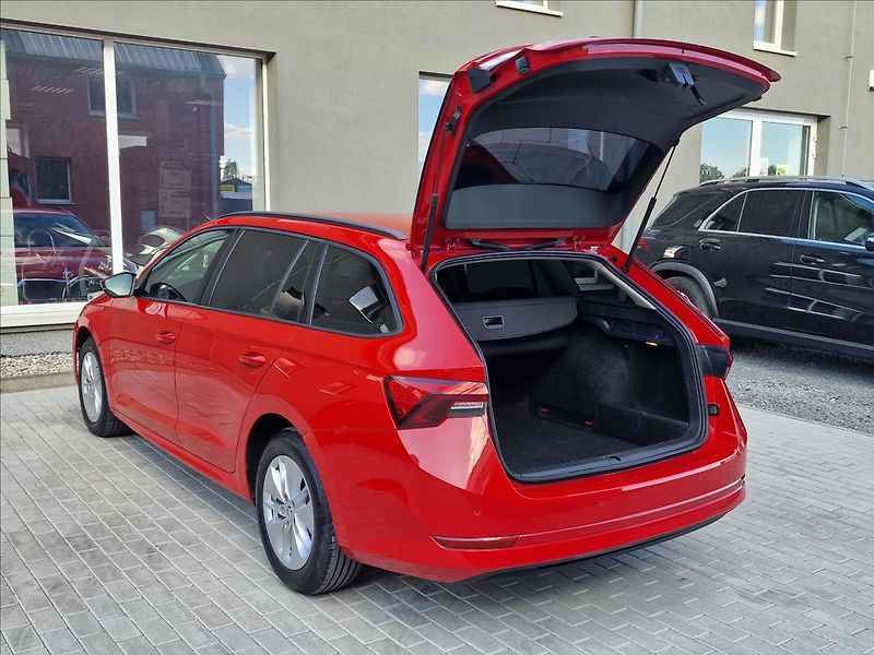 Škoda Octavia 2.0TDI DSG Ambition,ČR,1.Maj. - fotka 42 z 50