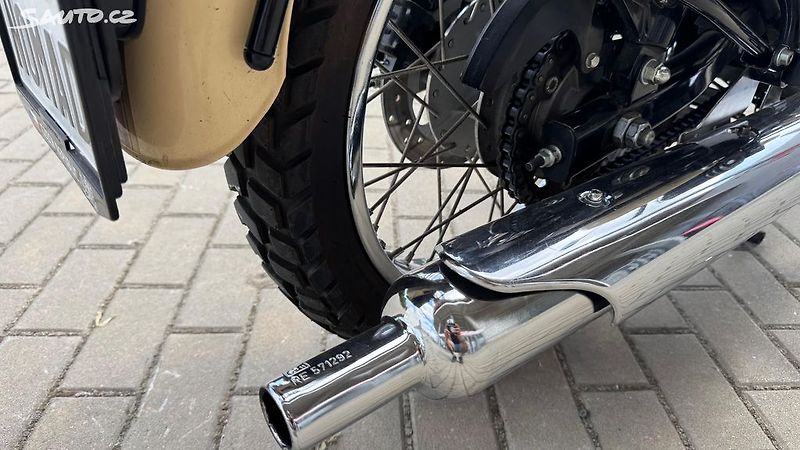 Royal Enfield Bullet Classic EFI 500 25t.km - fotka 8 z 16