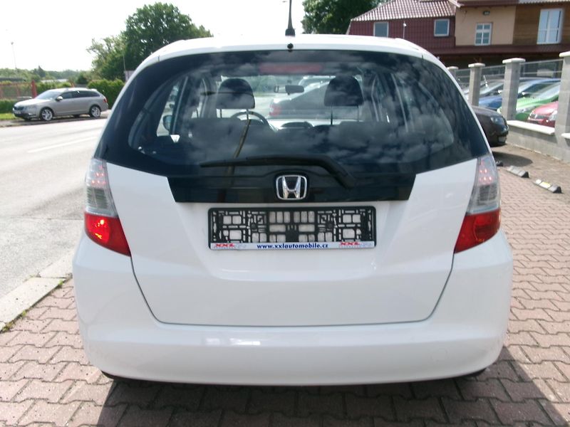 Honda Jazz (2010) 1,4i STYLE KLIMA ALU - fotka 6 z 27