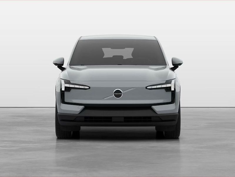 Volvo EX30 CORE P5 Long Range RWD 200kW - fotka 3 z 13