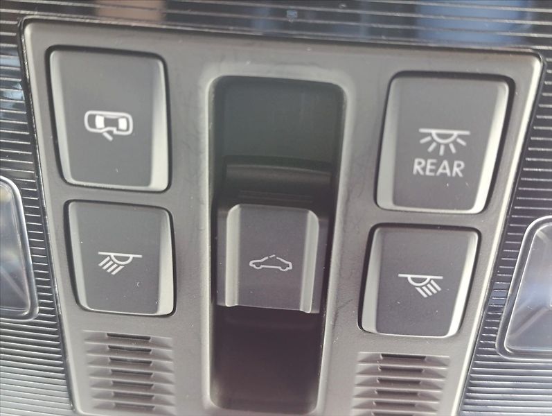Škoda Superb 2,0 TDi DSG 4x4 Tažné 1maj.,ČR - fotka 35 z 46
