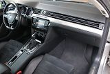Volkswagen Passat (2017) 2.0TDI 140kW 4MOT DSG Highline - náhled 39