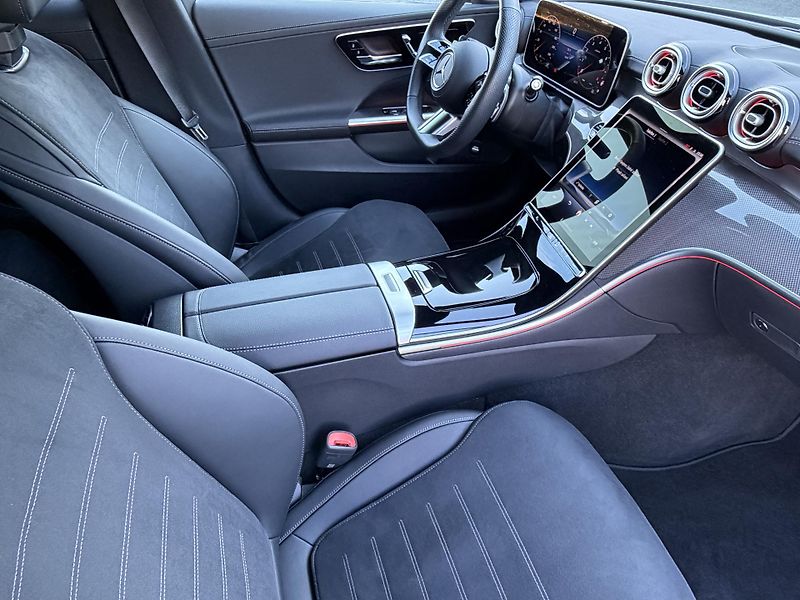 Mercedes-Benz Třídy C (2025) 300T 4Matic AMG Distronic 360° - fotka 20 z 41