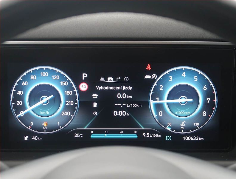 Hyundai Tucson (2021) 1.6 T-GDI 48V MHEV - fotka 11 z 15