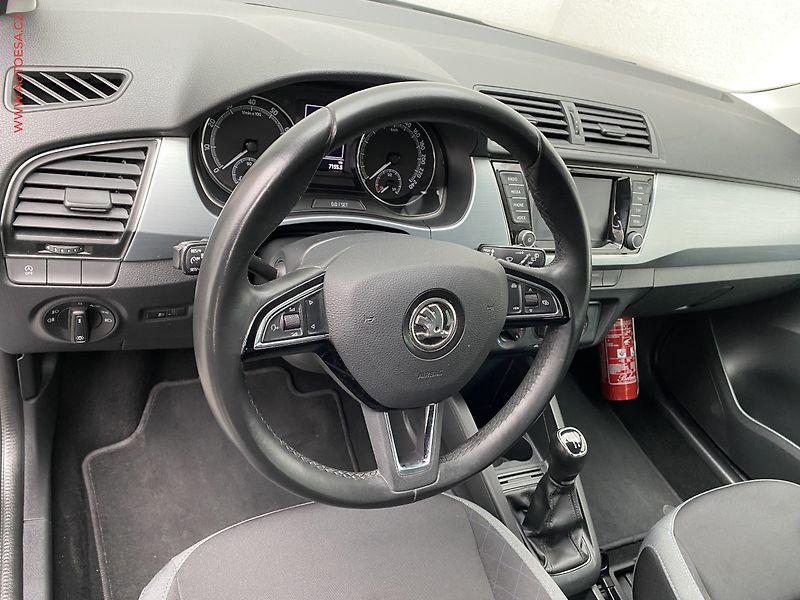 Škoda Fabia (2019) 1.0 TSi, Ambition, navi - fotka 12 z 18