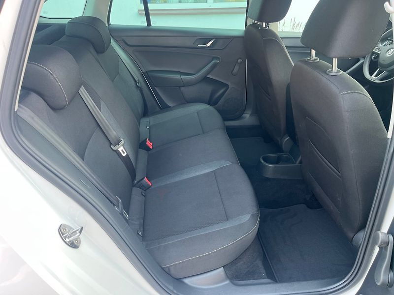 Škoda Rapid (2014) 1.2 TSI Serviska - fotka 12 z 22