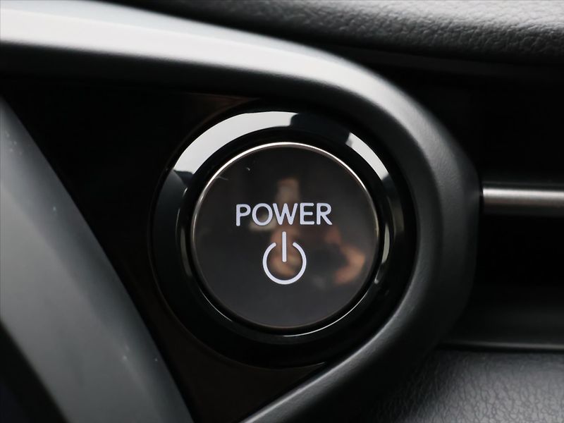 Lexus LBX 1.5 HEV 67 kW Emotion CZ DPH - fotka 18 z 30