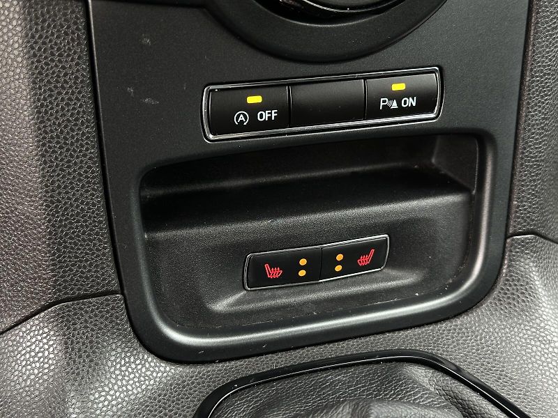 Ford Fiesta 1.0 EB 74kW KLIMA Tempomat PDC - fotka 26 z 35