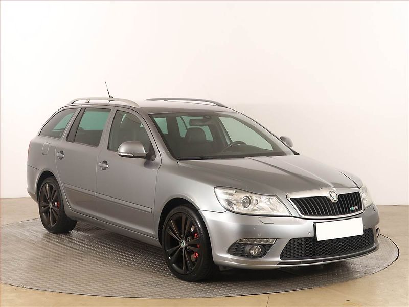 Škoda Octavia (2013) RS 2.0 TSI, Automat, Navi - fotografie inzerátu