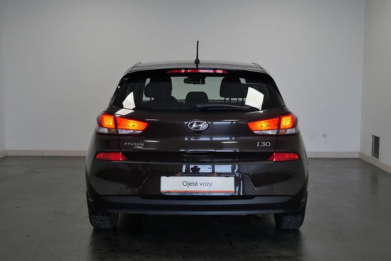 Hyundai i30 - fotka 6 z 22